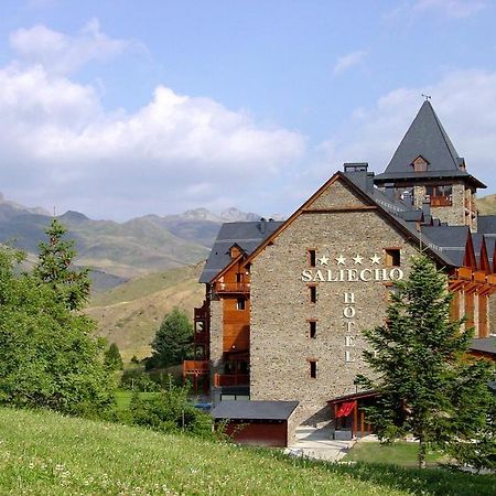 Hotel Saliecho Formigal Exteriér fotografie