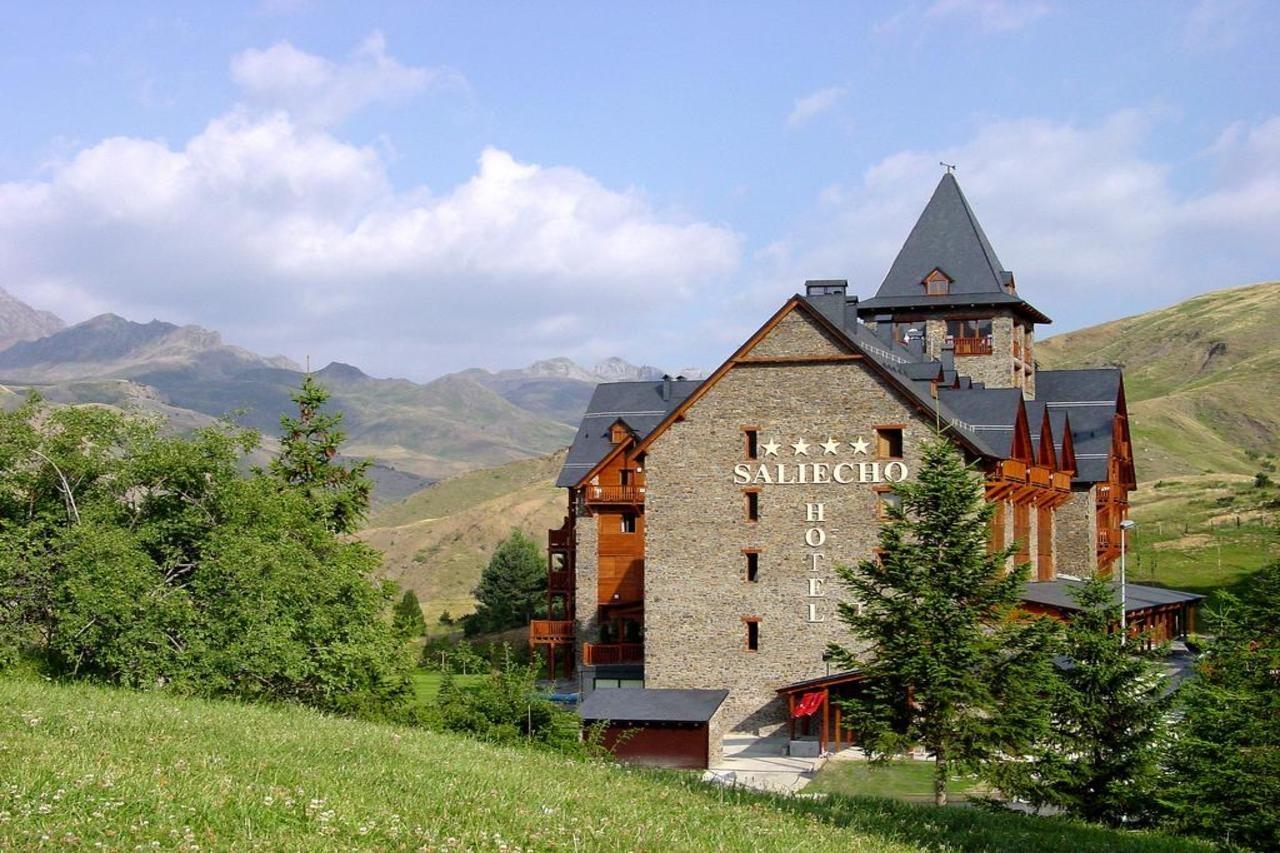 Hotel Saliecho Formigal Exteriér fotografie