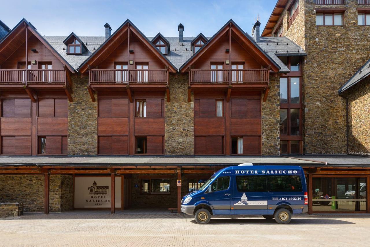 Hotel Saliecho Formigal Exteriér fotografie