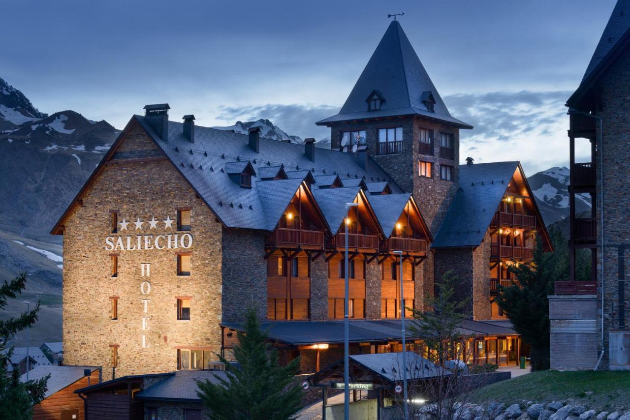 Hotel Saliecho Formigal Exteriér fotografie