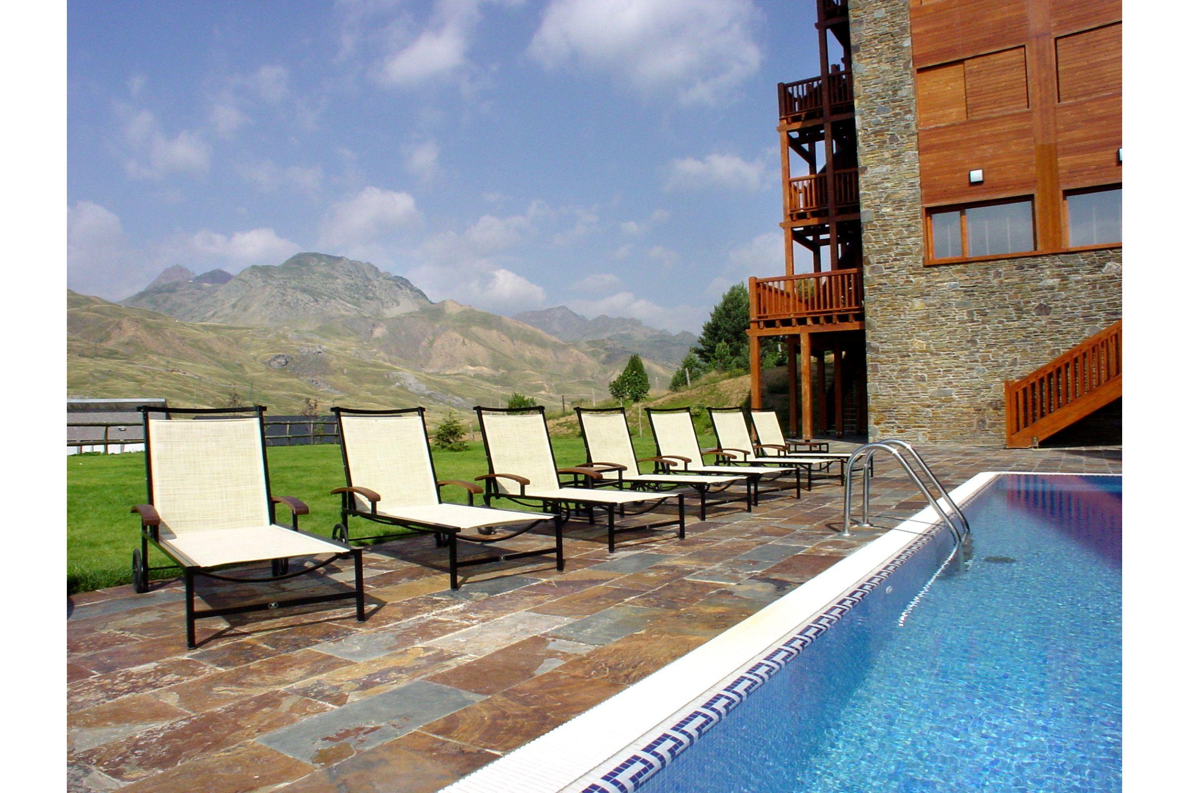 Hotel Saliecho Formigal Exteriér fotografie